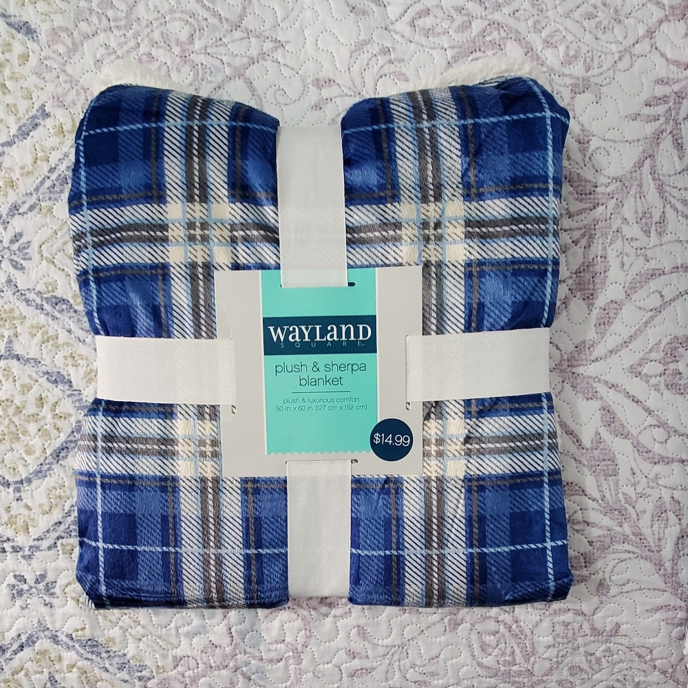 Wayland plaided plush sherpa blanket. NWT